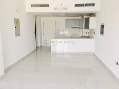 Extremely Spacious 2 Bed Apt. with Top-Quality Finishes | Open Kitchen Extremely Spacious 2 Bed Apt. with Top-Quality Finishes | Open Kitchen