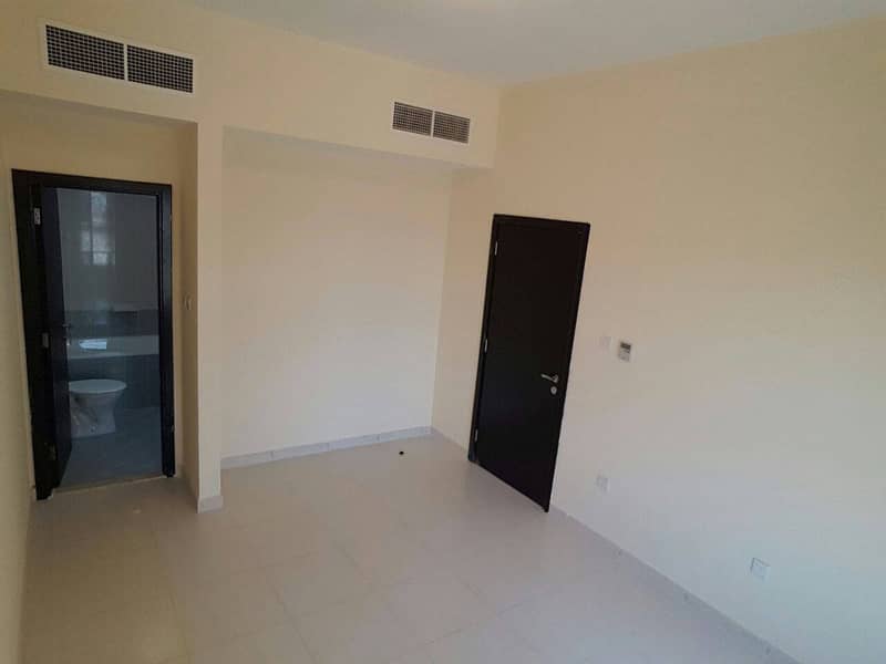 Квартира в Эмирэйтс Сити, 1 спальня, 170000 AED - 4668054