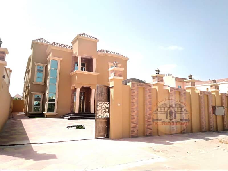 Villa for sale in Ajman Super Deluxe finishing close to all services