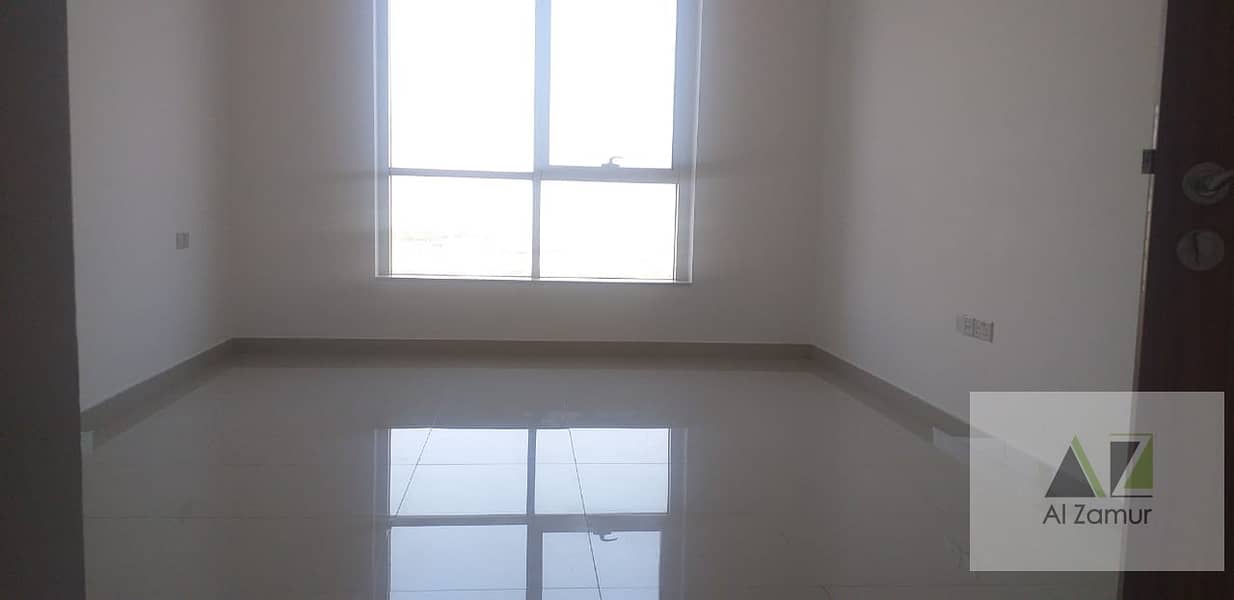 LAVISH/3BHK+MAID+LAUNDRY+CLOSED KITCHEN ONLY IN 90K