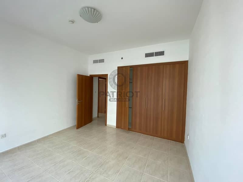 Vacant 2 BHK Actual Available Pool View Apartment