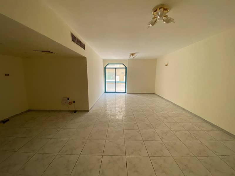 شقة في الرقة،ديرة 3 غرف 95000 درهم - 4668577