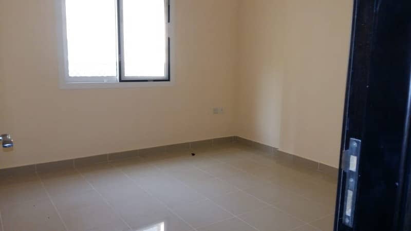 BRAND NEW 1BHK WITH BALCONY CENTRAL AC IN 21K