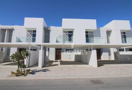 Single Row | Middle Unit | 3 Bed + Maid's Single Row | Middle Unit | 3 Bed + Maid's
