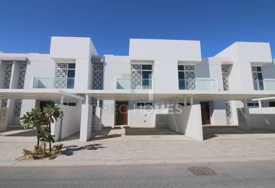 Single Row | Middle Unit | 3 Bed + Maid's Single Row | Middle Unit | 3 Bed + Maid's