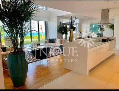 Luxury villa | Private jacuzzi | Maids Room Luxury villa | Private jacuzzi | Maids Room