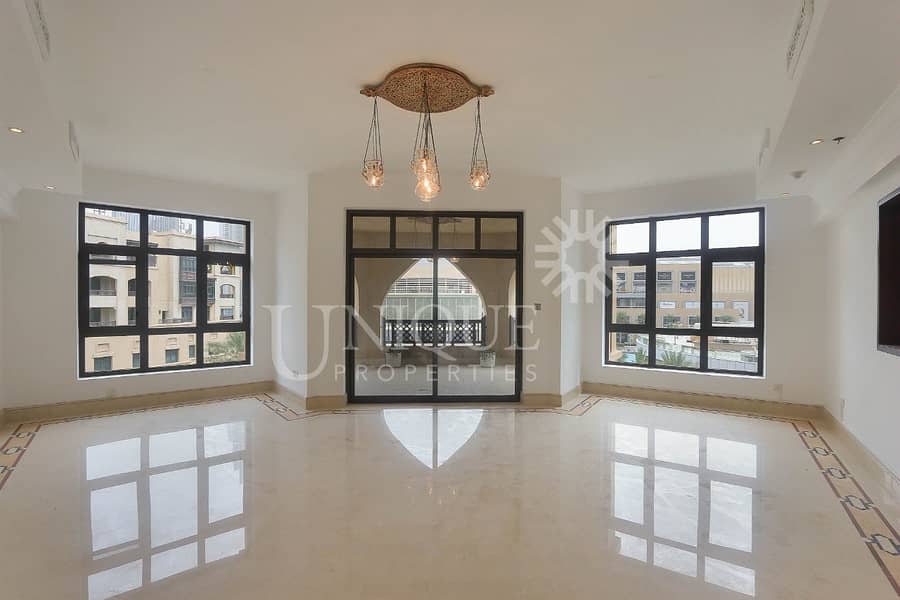 Al Tajer | Upgraded 3BR Full Fountain and Burj V. Al Tajer | Upgraded 3BR Full Fountain and Burj V.