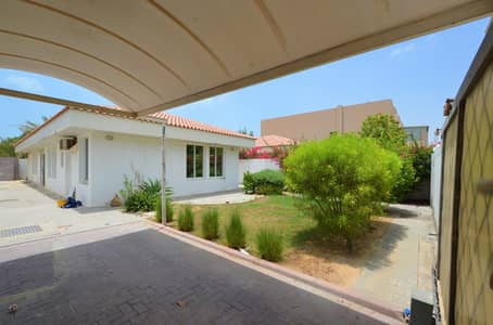 Semi Dettach Villa Corner Plot well Maintained Semi Dettach Villa Corner Plot well Maintained