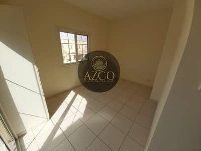 WELL MAINTAINED VILLA | 2 PARKING I CALL NOW WELL MAINTAINED VILLA | 2 PARKING I CALL NOW