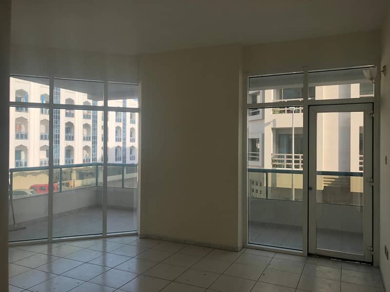 ELEGANTLY DESIGNED APARTMENT LOCATED IN BUR DUBAI AT 105 K ELEGANTLY DESIGNED APARTMENT LOCATED IN BUR DUBAI AT 105 K
