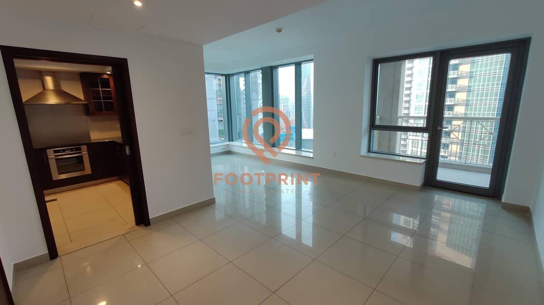Spacious and Bright - Higher Floor - Fountain and Burj View
