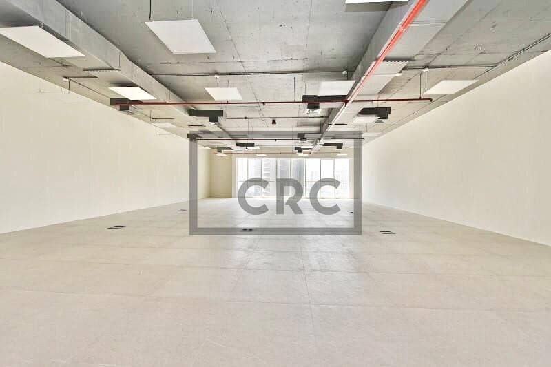 Fully Fitted | Chiller free| 3 Parking Spaces
