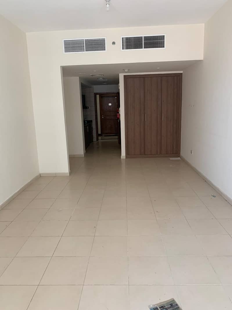 LUXURIOUS STUDIO APARTMENT WITH PARKING FOR SALE IN BEST PRICE IN AJMAN ONE TOWER