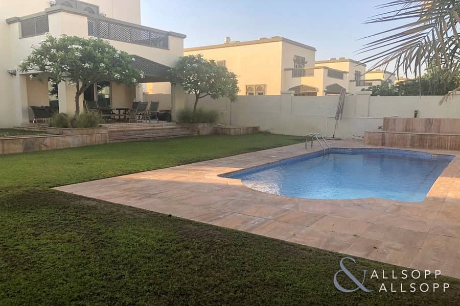 4 Bed Regional | Private Pool | Large Plot