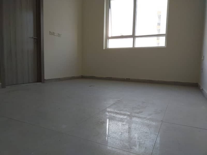 brand new 1bhk just 33k near exit