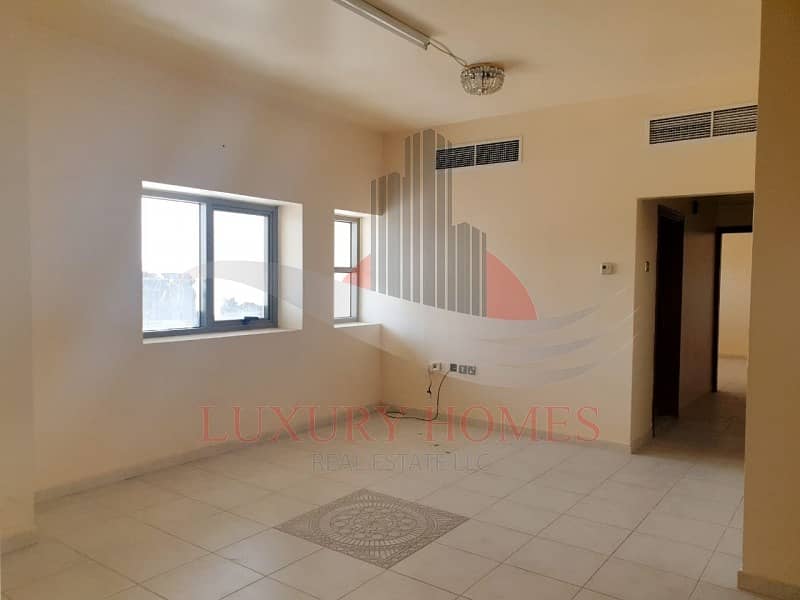 Free central AC spacious apt and clear street view
