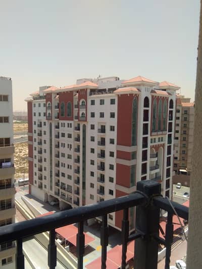 CBD Studio with balcony pool gym parking kitchen equipped CBD Studio with balcony pool gym parking kitchen equipped