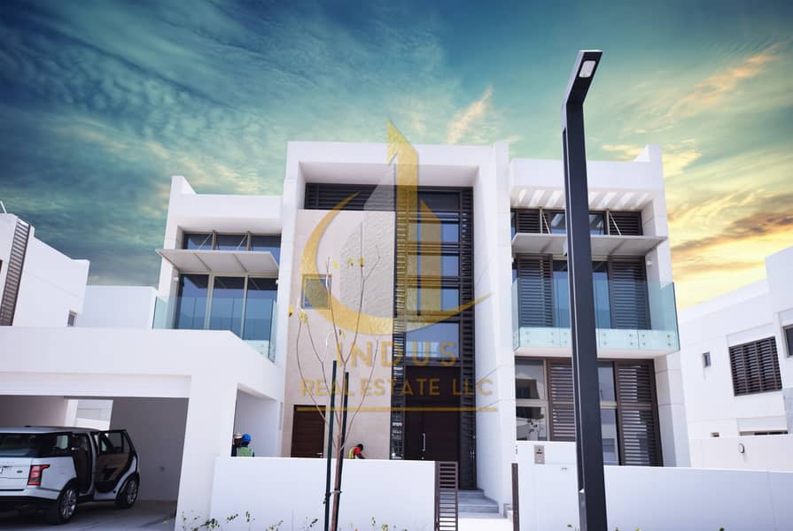 4BR+Maid's+Driver's Room Villa| Style Contemporary | Private Pool 4BR+Maid's+Driver's Room Villa| Style Contemporary | Private Pool