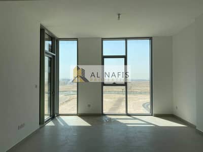Brand New Large 1 Bed + Maids In The Pulse Pool View Brand New Large 1 Bed + Maids In The Pulse Pool View