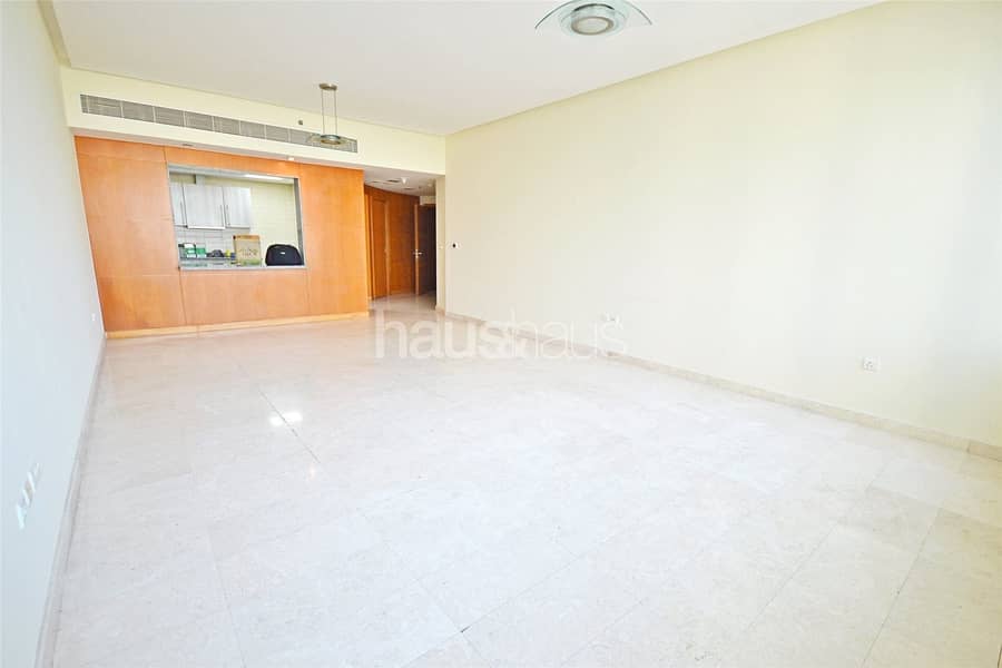 Unfurnished 1BDR | Park view | Nearby Metro