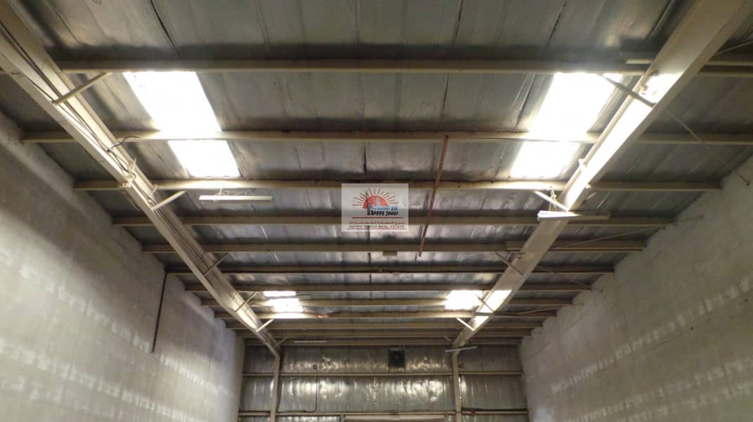 7 3200sqfts warehouse for rent in Umm Ramool