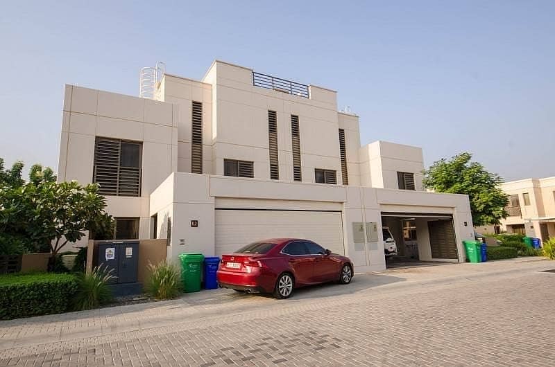 2 5% Booking | Signature Spacious Villa on Mohamed bin zayed | Next to Al Zahia City Center and Dubai Exits
