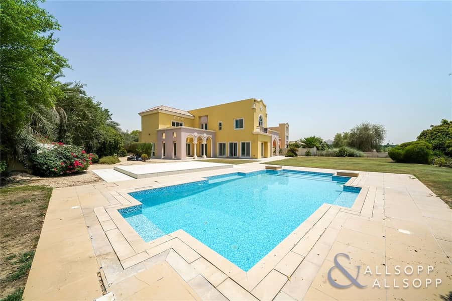 A Type | Huge Plot | 6 Beds | Private Pool