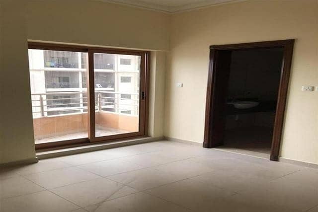spacious apartment  2 bhk with both master room near park
