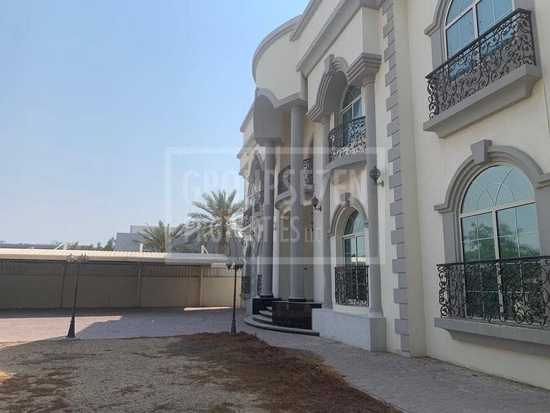 4 8 Bedroom Villa for Rent in Umm Al Sheif