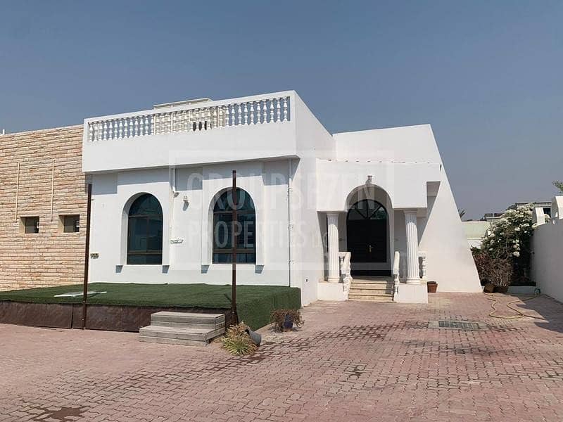 4 Bedroom Villa for Rent in Umm Al Sheif