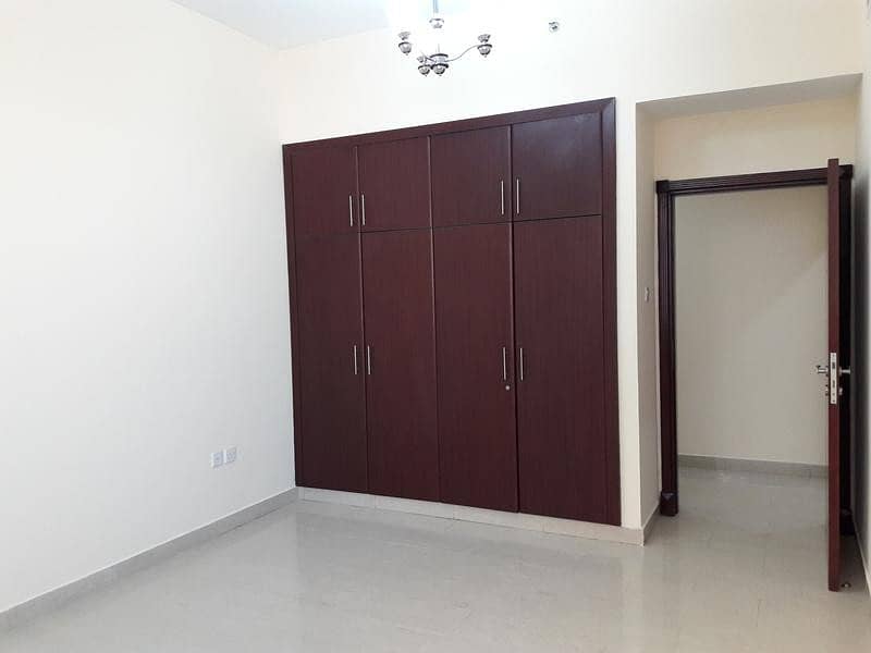 spacious 1 bhk with 2 bathroom + laundry room all facilities near carrefour