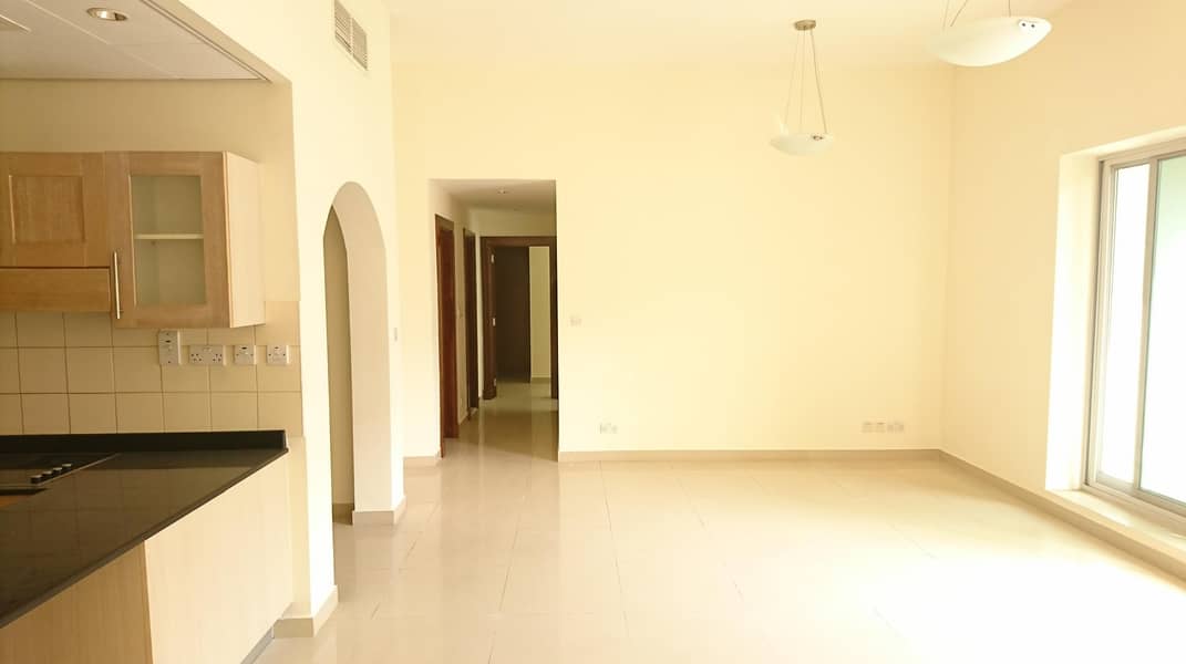 Spacious 2 Broom at Westside Marina Tower | 70k 6chqs Spacious 2 Broom at Westside Marina Tower | 70k 6chqs