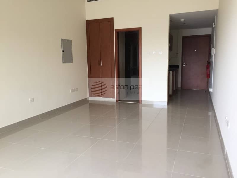 Well Maintained Unfurnished Studio in JVC