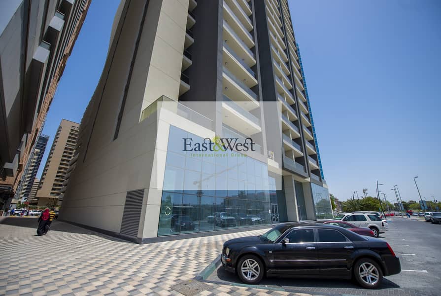 Direct from the owner | Luxury Showroom and Offices Direct from the owner | Luxury Showroom and Offices