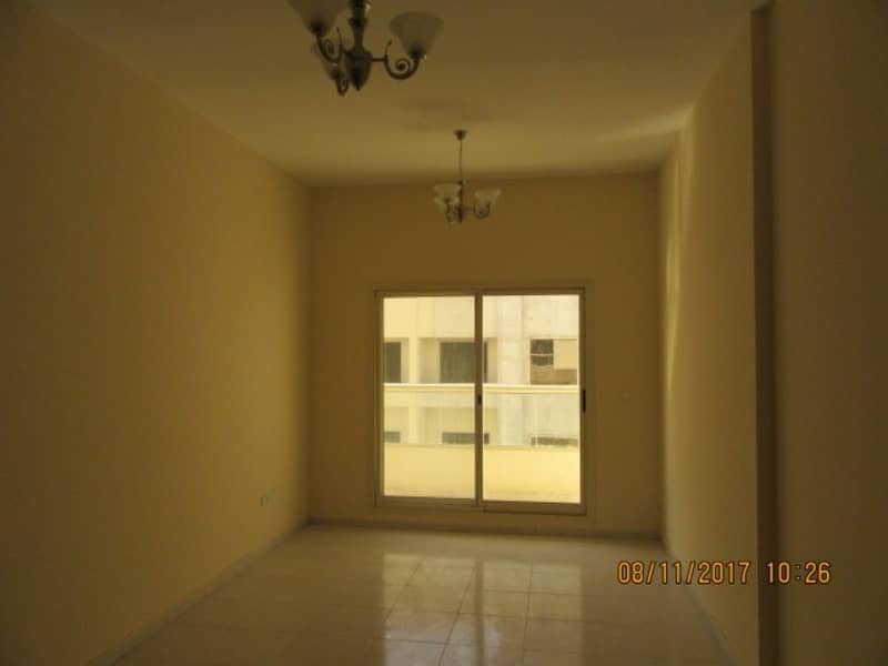 شقة في برج لافندر،مدينة الإمارات‬ 1 غرفة 195000 درهم - 4549462