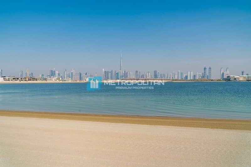 Exclusive Dubai Skyline facing LV Plot