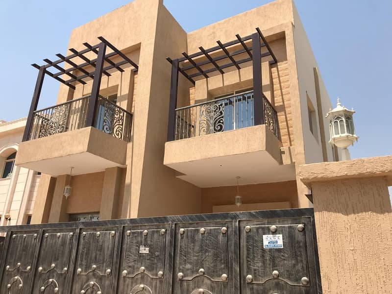An opportunity for sale, excellent finishing villa, fantastic price