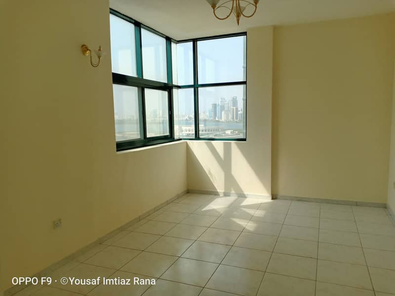 Квартира в Аль Маджаз，Аль Маджаз 3, 3 cпальни, 35000 AED - 4653206