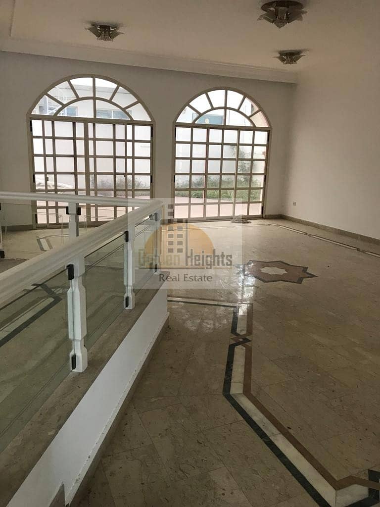 Well Maintained 5 Bed Independent Villa in Jumeirah for Rent