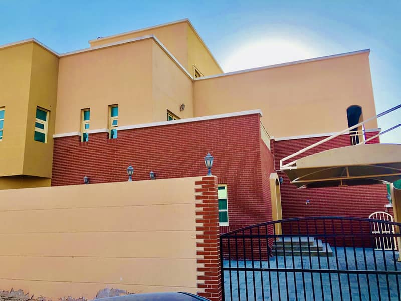 Outstanding 4-Br - Majlis, Hall, Maid and Covered Parking Villa AED 125k | MBZ CITY