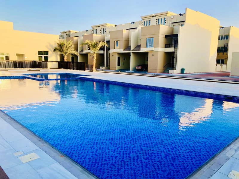Brand New Modern Style Villa in Community Compound | Swimming Pool, health Club | 5-br + Maid