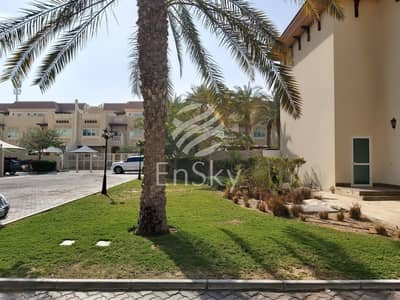 Modern Style Villa With All Facilities you need Modern Style Villa With All Facilities you need