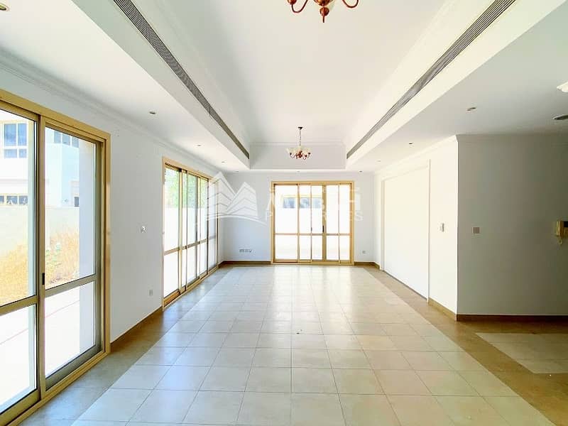 3 Bedroom villa in AL Barsha: Maid room 3 Bedroom villa in AL Barsha: Maid room