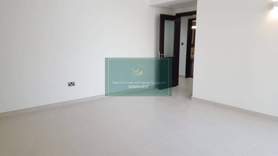 Brand New 2 bed apartment with parking