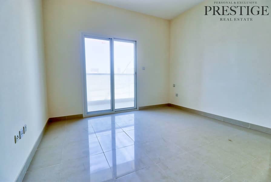 5 Studio | Red Residence | Sport s City | Canal area