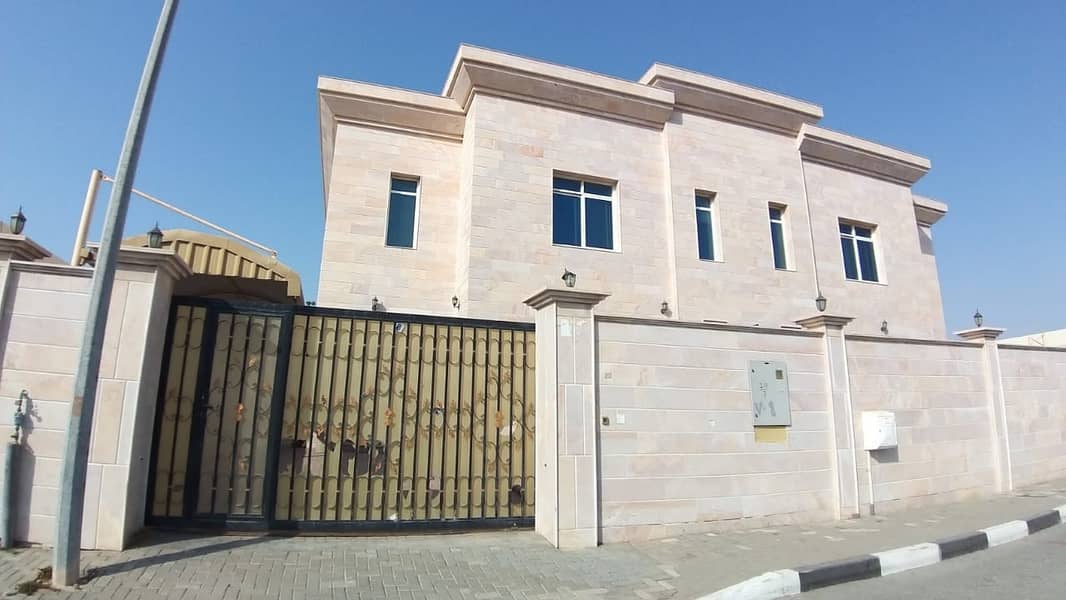 SPACIOUS 5 BEDROOM HALL VILLA AVAILABLE FOR RENT SPACIOUS 5 BEDROOM HALL VILLA AVAILABLE FOR RENT