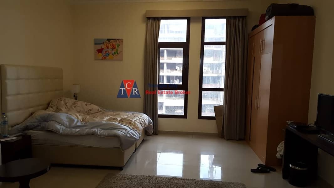 Fully Furnished Studio apartment For rent in Lincoln Park Arjan Fully Furnished Studio apartment For rent in Lincoln Park Arjan