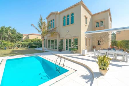 Lovely independent villa of four bedrooms for rent in al johar one Lovely independent villa of four bedrooms for rent in al johar one