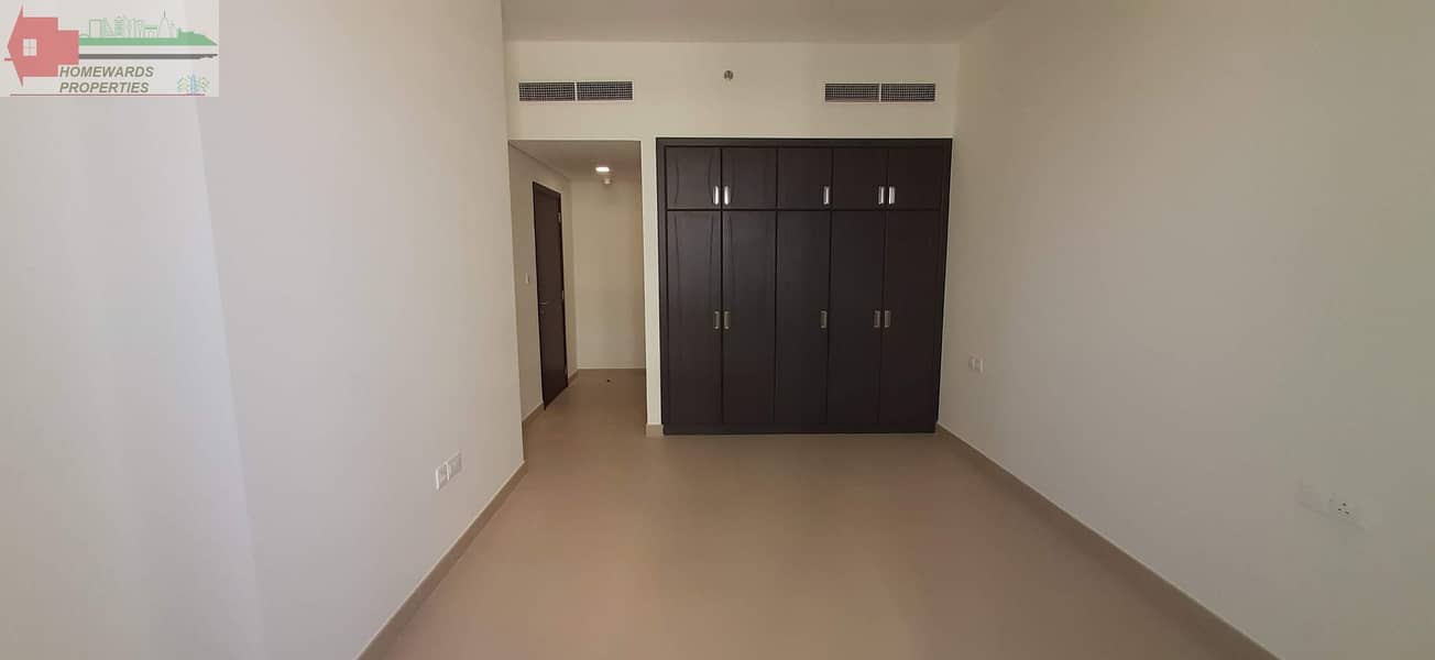 1 BHK with Balcony Available for rent