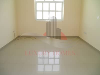 Bright Apt With Basement Parking at Prime Location Bright Apt With Basement Parking at Prime Location